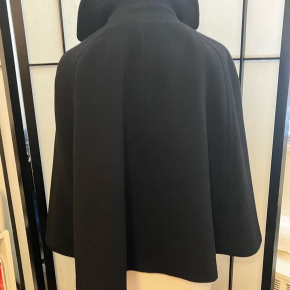 Uniqlo Very Black Wool Blend Short Cape Rare And Stylish Size L Fits M/L/XL - Picture 4 of 10